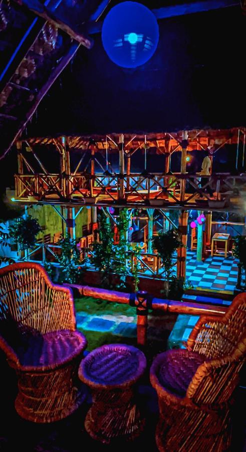 Spykee Spot Hampi Hotel Bagian luar foto